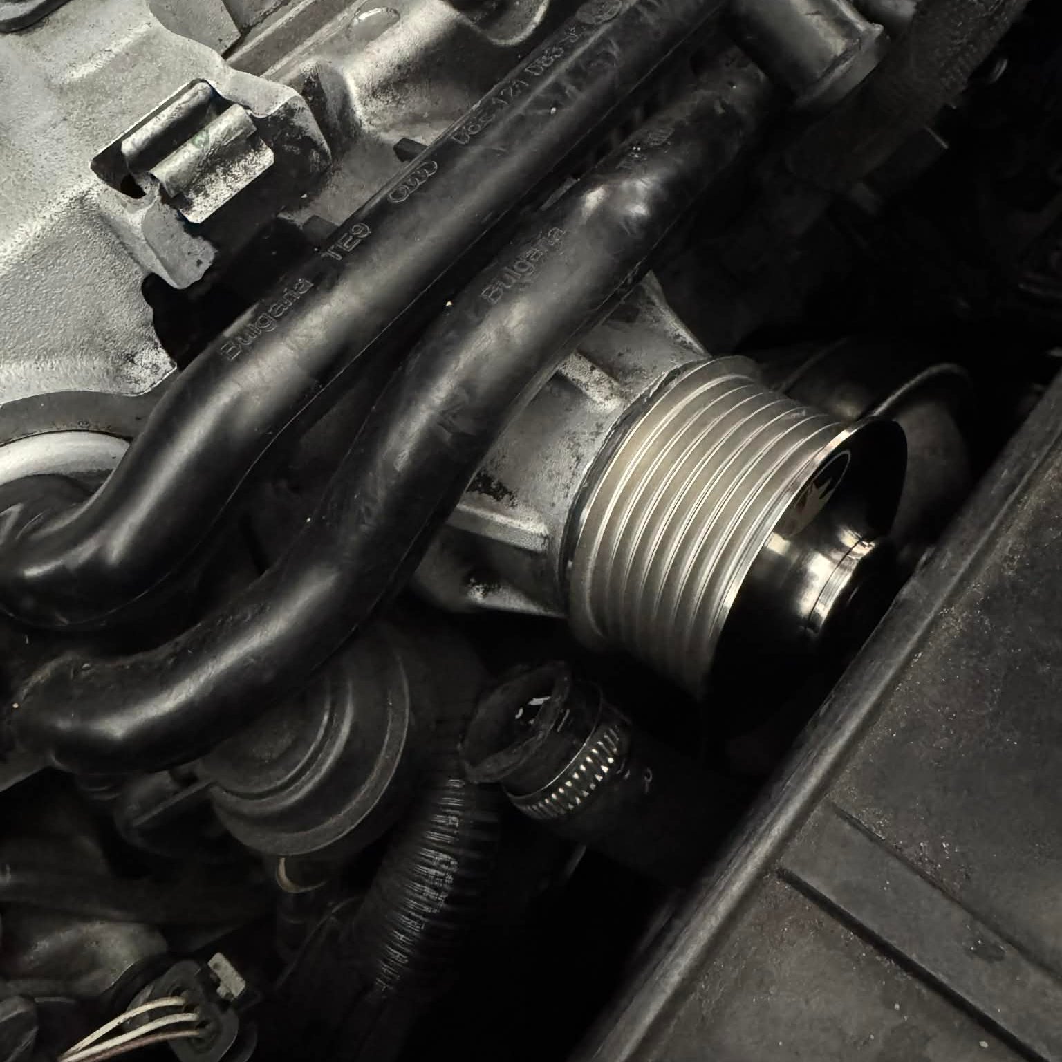 Image of Jackal 57mm supercharger pulley close-up