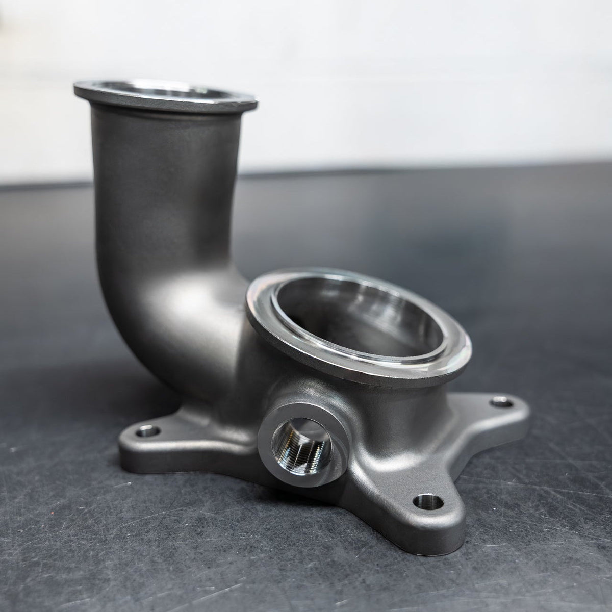 Garrett G-Series Top Mount V-band Adapter, EA888.3 MQB